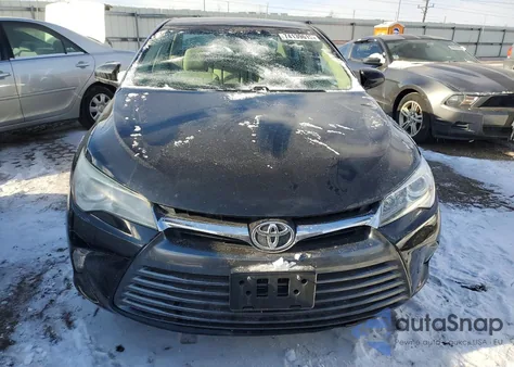 2016 Toyota Camry Le z USA, uszkodzony, nr VIN 4T4BF1FK3GR530442
